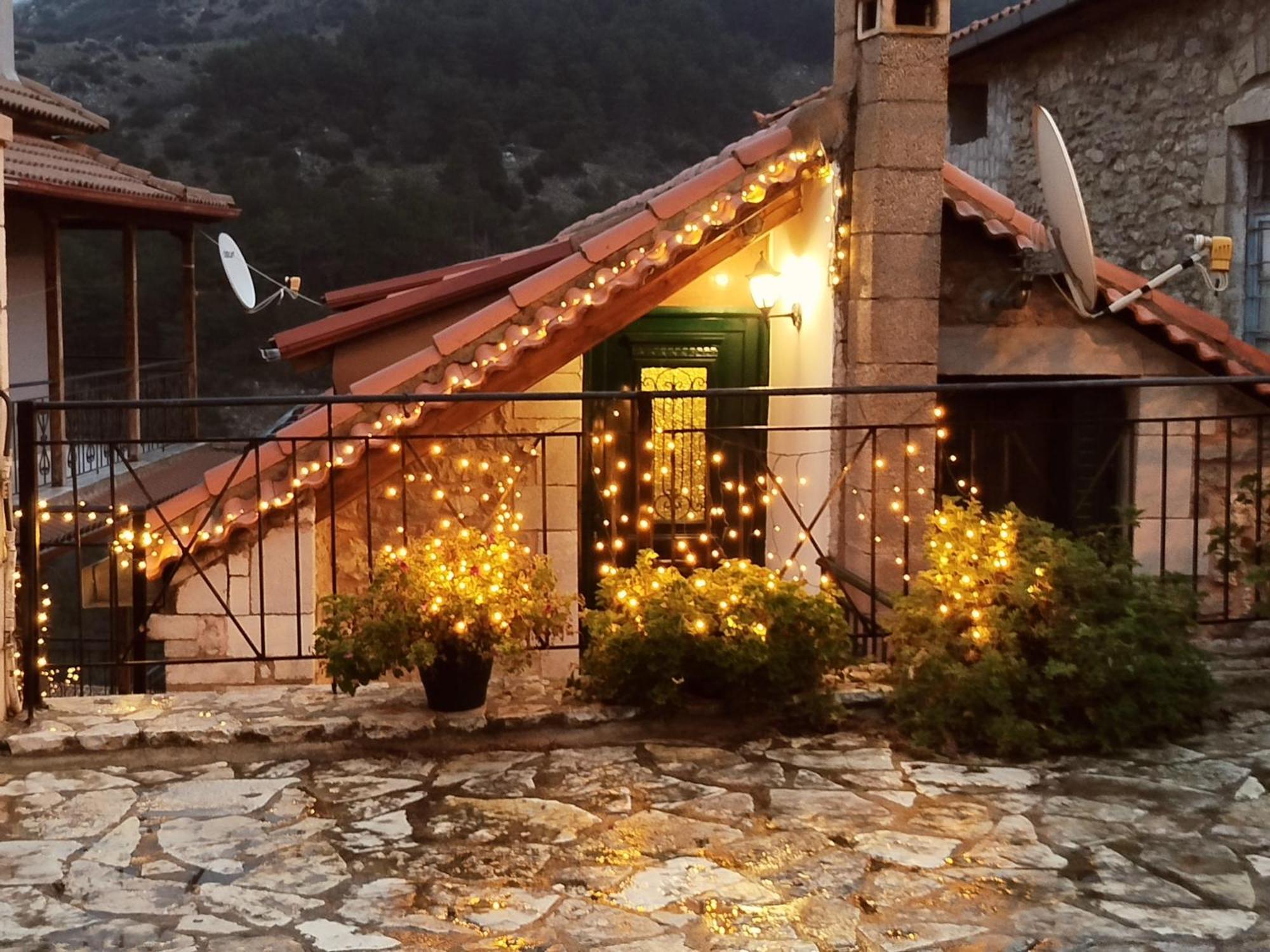 Kristi'S Homes - "Beautiful Attic" In Dimitsana Exterior photo